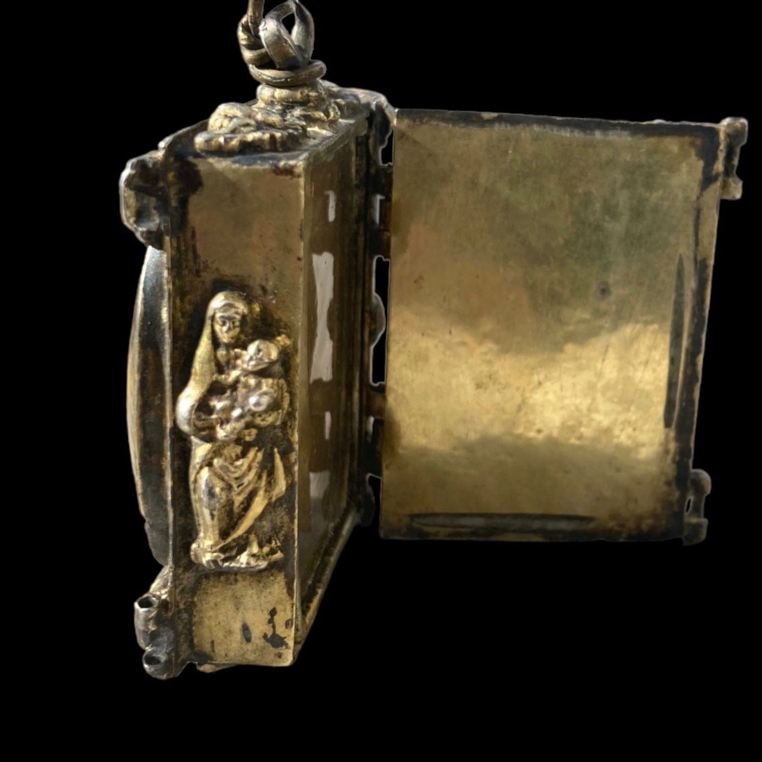 Reliquaire livre Haute-époque