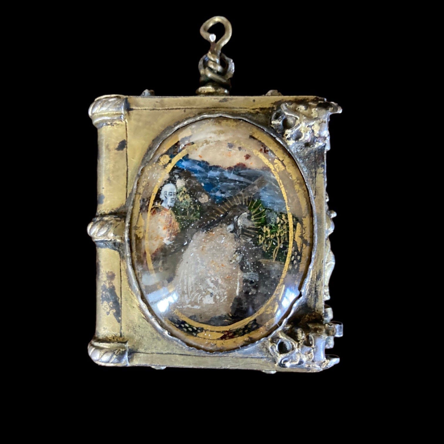 Reliquaire livre Haute-époque