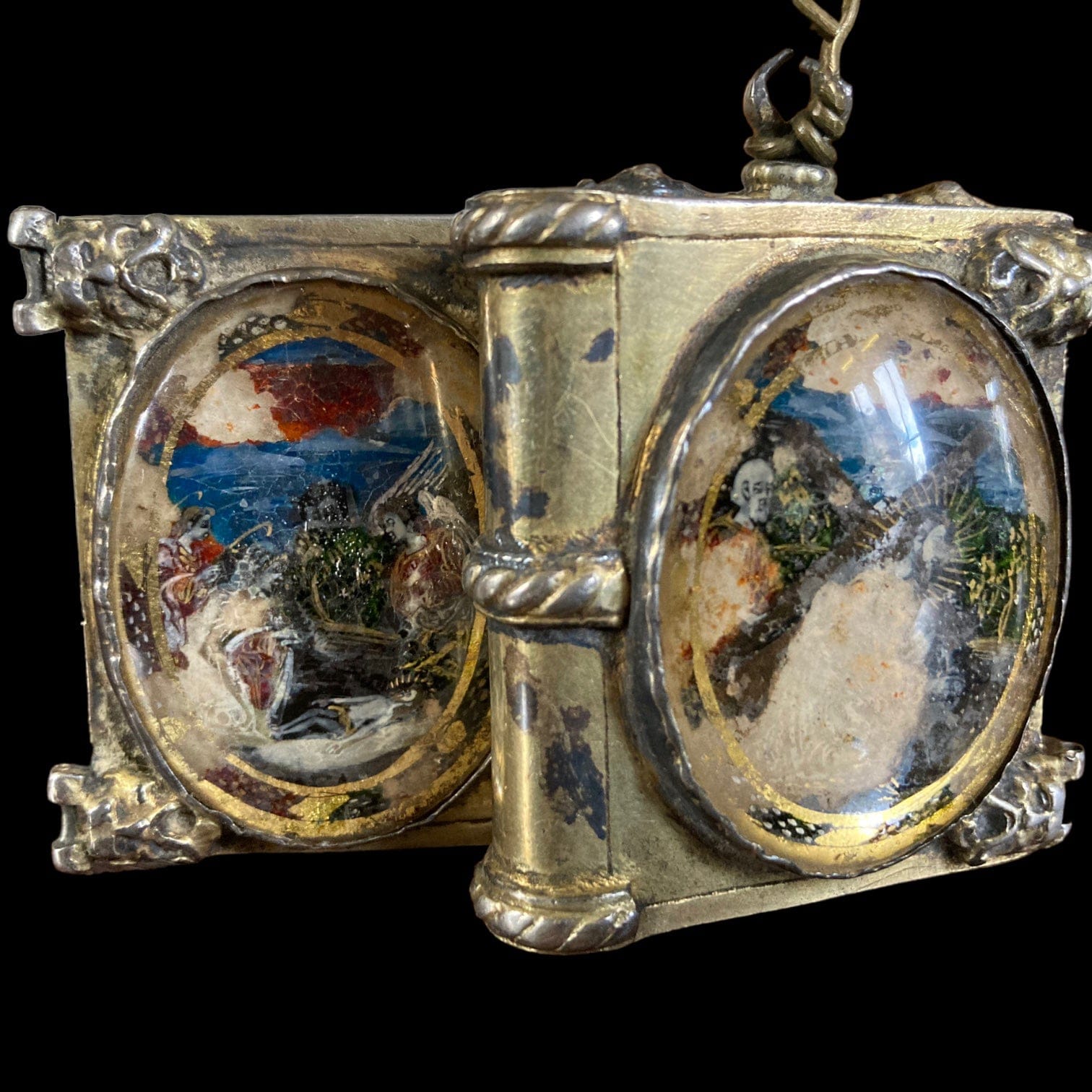 Reliquaire livre Haute-époque