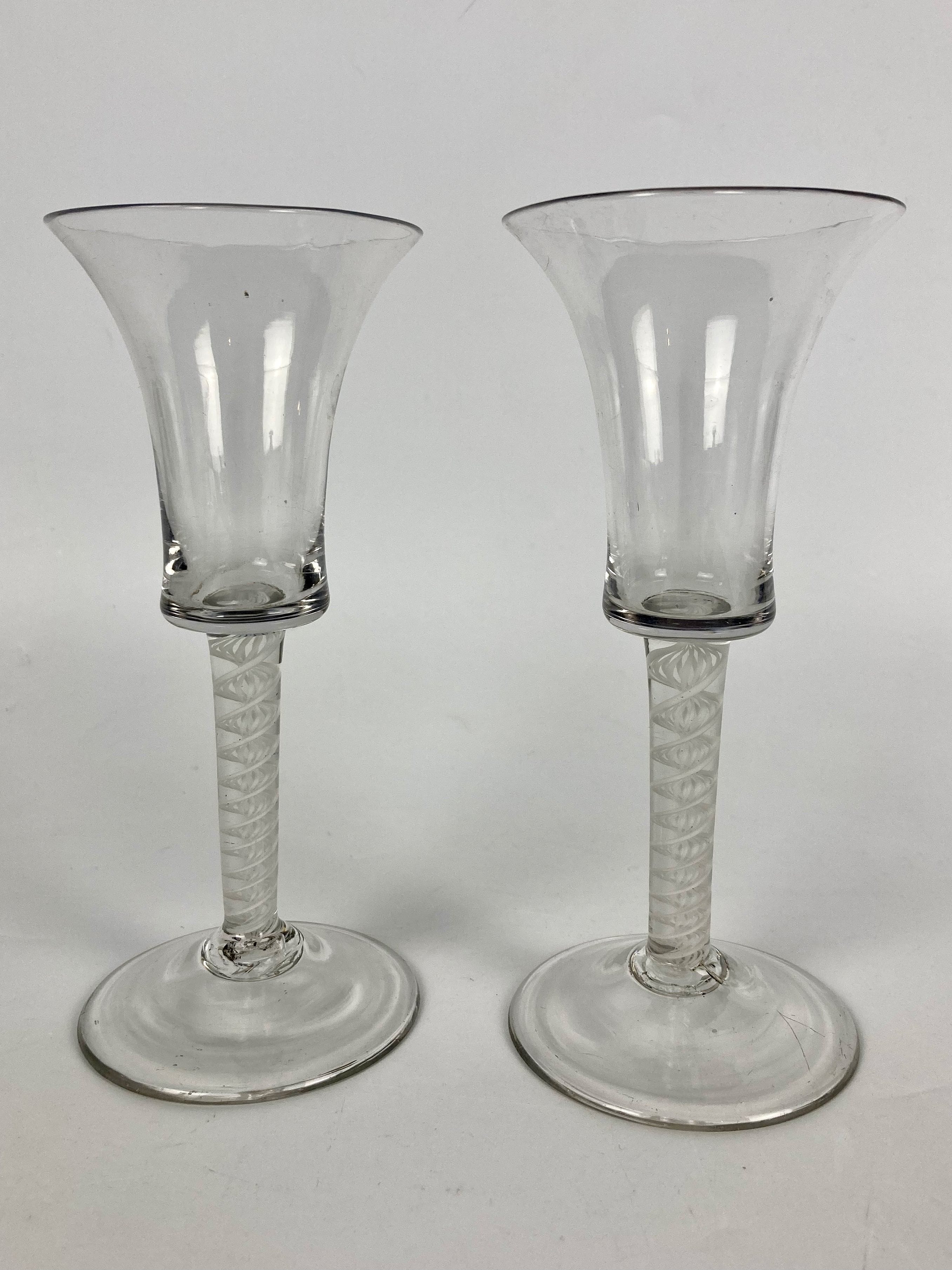 Paire de verres xviii ème slingerglas hollande